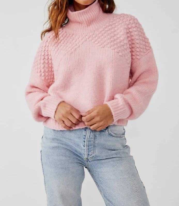 Bradley Pullover Sweater In Bubblegum