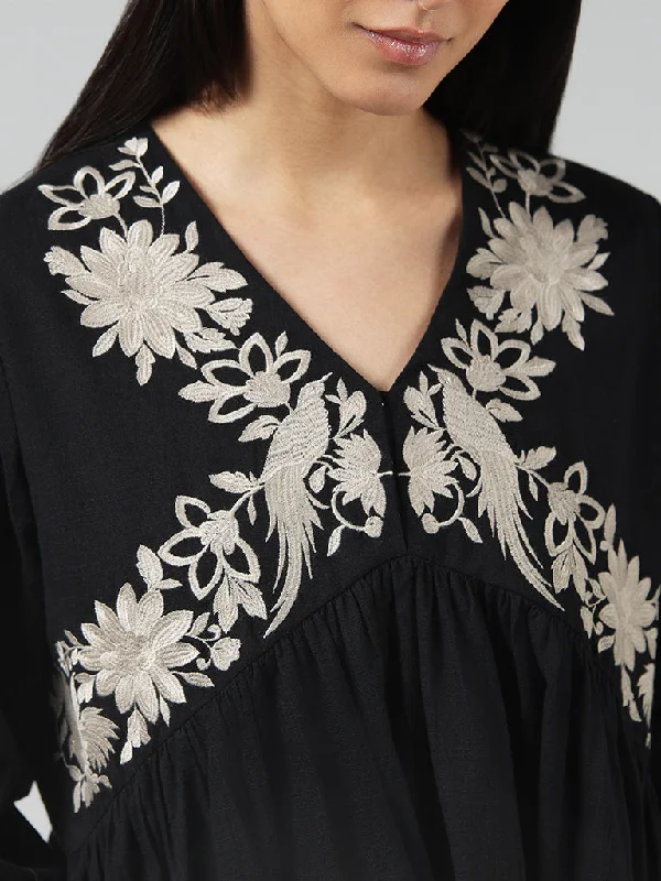 Utsa Black Embroidered Tunic