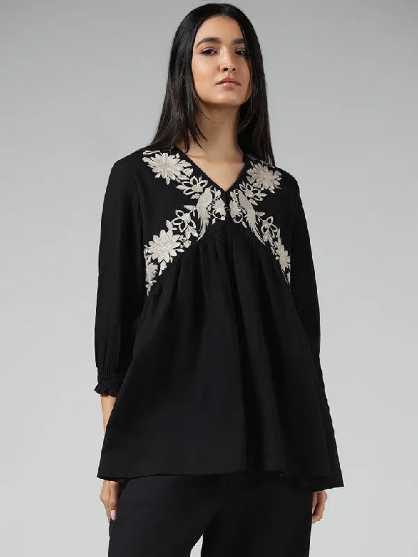 Utsa Black Embroidered Tunic