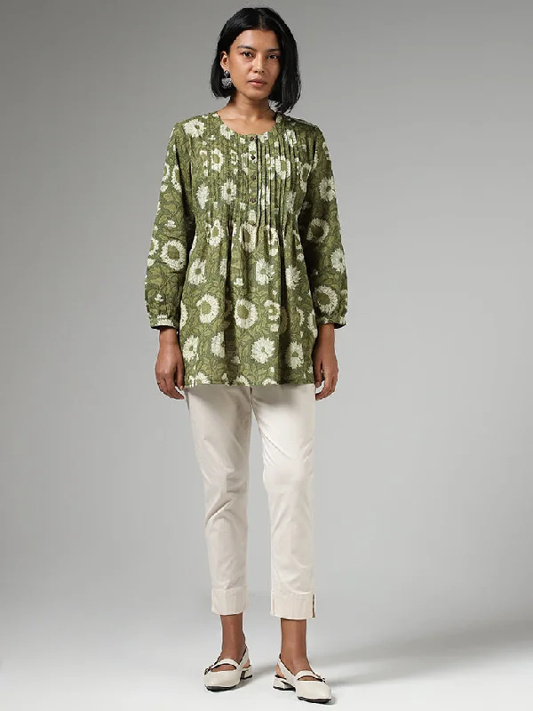 Utsa Green Floral Printed Pleated Cotton Kurti