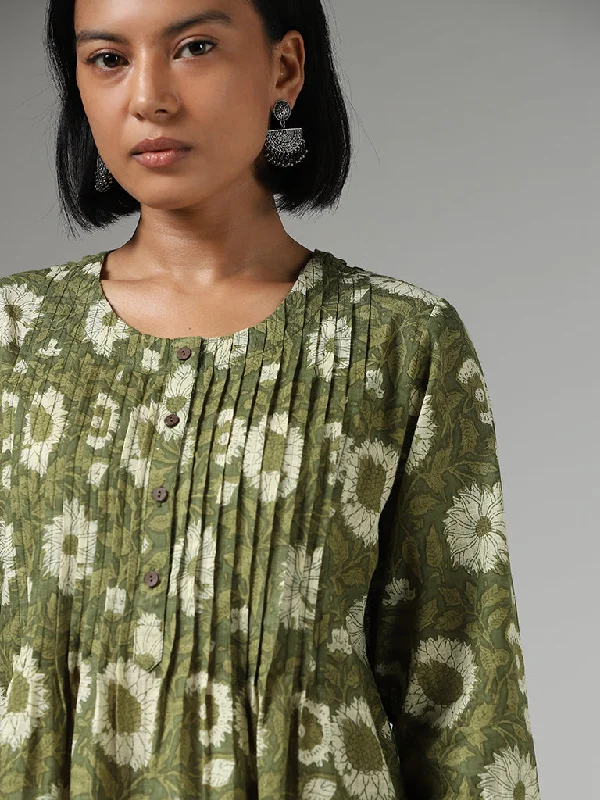 Utsa Green Floral Printed Pleated Cotton Kurti