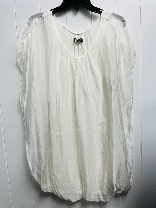 Blouse Short Sleeve By Clothes Mentor  Size: S