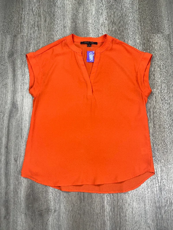 Blouse Short Sleeve By Cynthia Steffe  Size: M