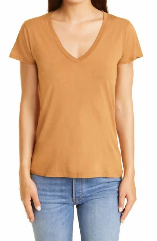 Carol V-Neck Tee In Burnt Ochre