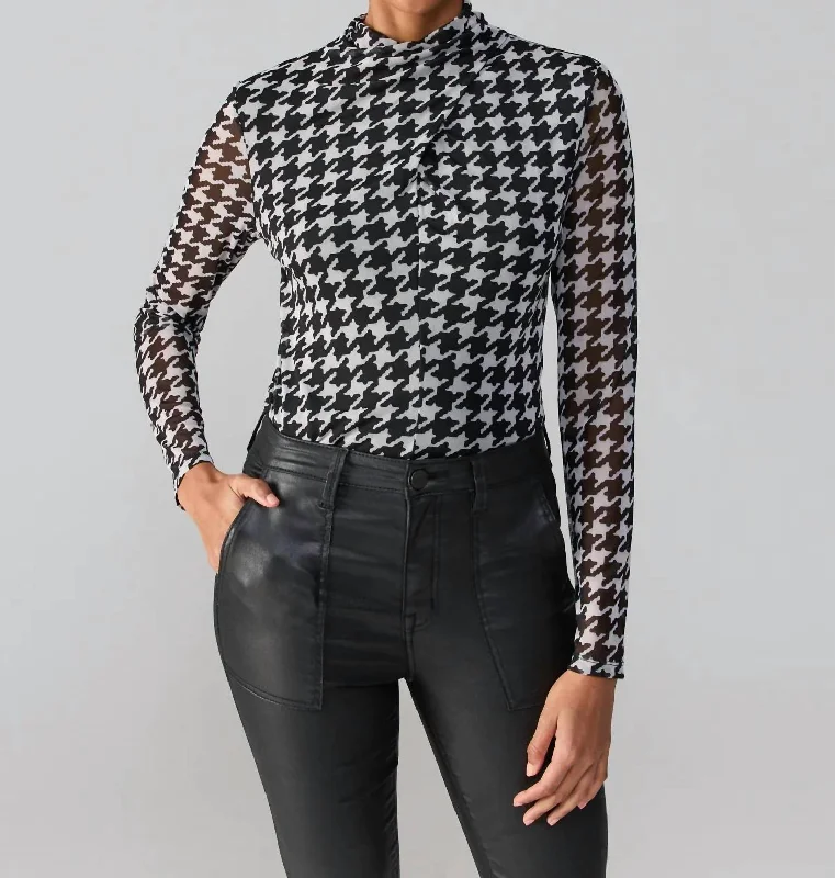 Make A Statement Houndstooth Top In Black And White