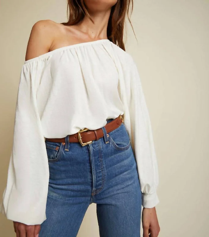 Sloane Elastic Neck Tee In Off White